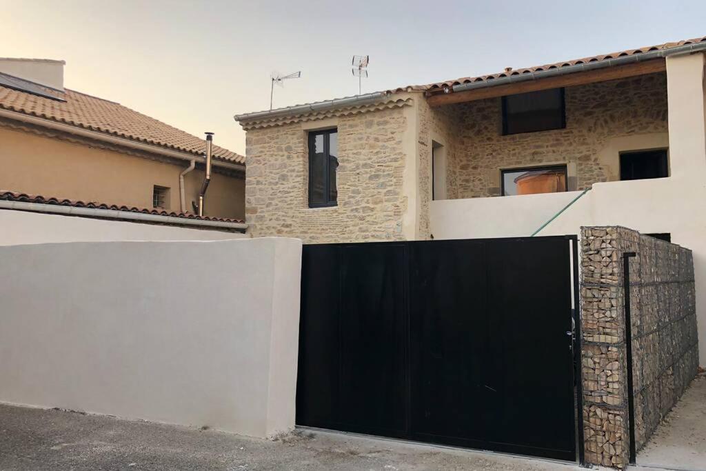Charmante Maison Face A L'Eglise De Codolet Βίλα Εξωτερικό φωτογραφία